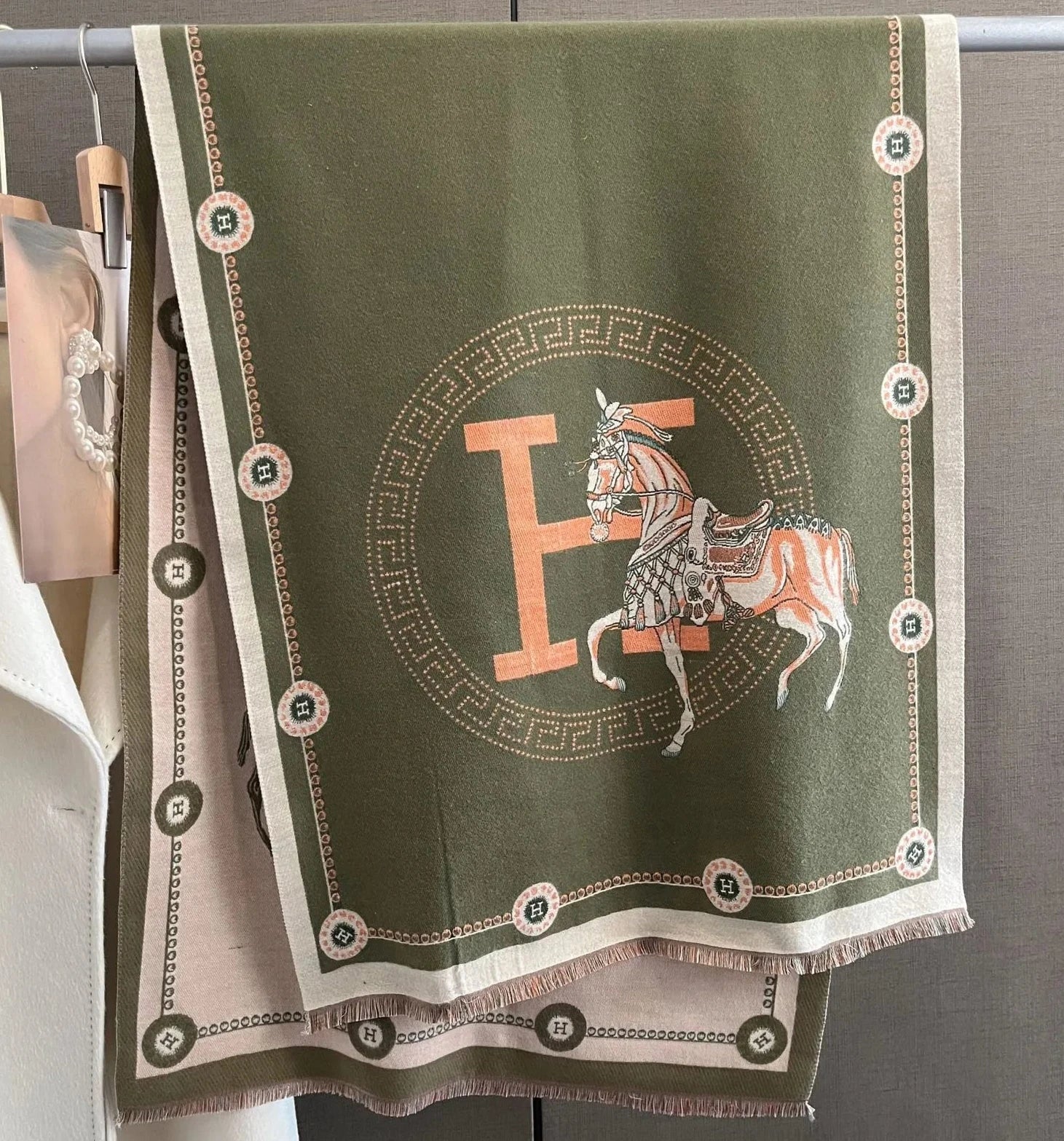 Equestrian Print | Kaschmir-Pashmina